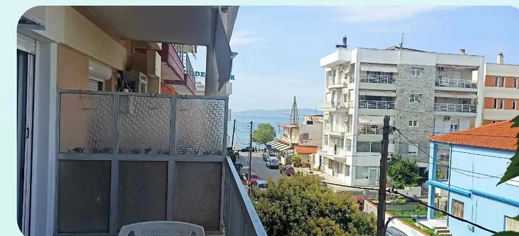 شقة Apartmentssindesmos Peraía
