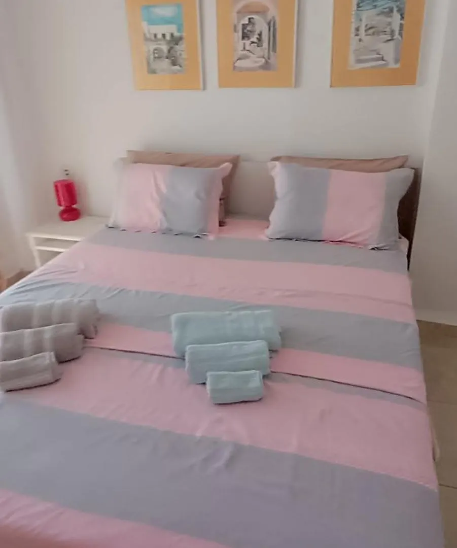 شقة Apartmentssindesmos Peraía
